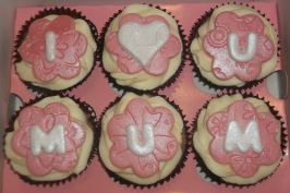 Mothers Day cupcakes